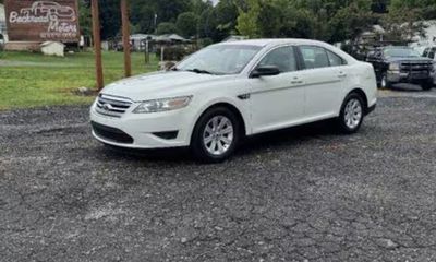 2012 Ford Taurus SE