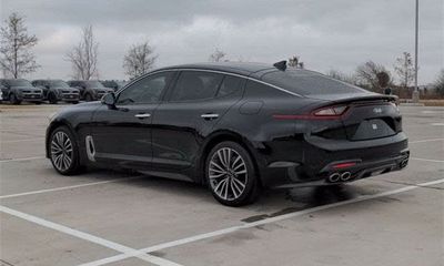 2019 Kia Stinger Base