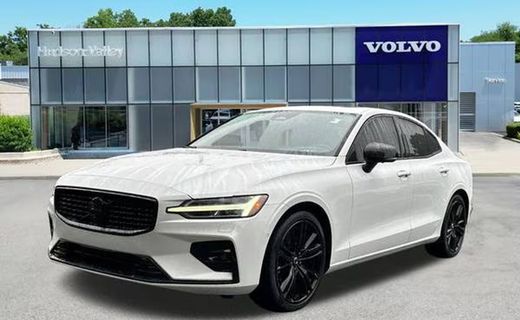 2024 Volvo S60 Plus Black Edition