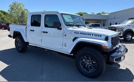 2026 Jeep Gladiator Sport