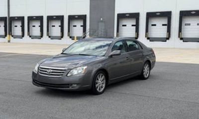 2005 Toyota Avalon Limited