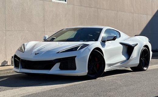 2025 Chevrolet Corvette Preferred 2LZ