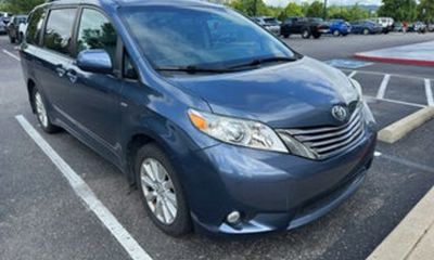 2018 Toyota Sienna XLE Premium LTD