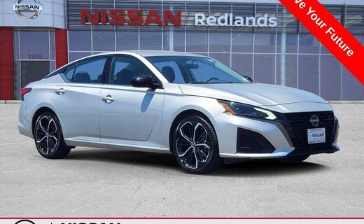 2023 Nissan Altima SR