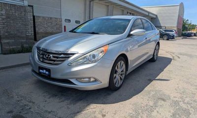 2012 Hyundai Sonata Middle Level