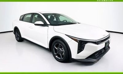2025 Kia K4 LX LXS