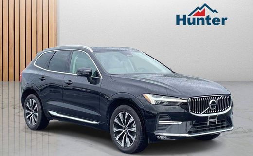 2023 Volvo XC60 Plus Bright