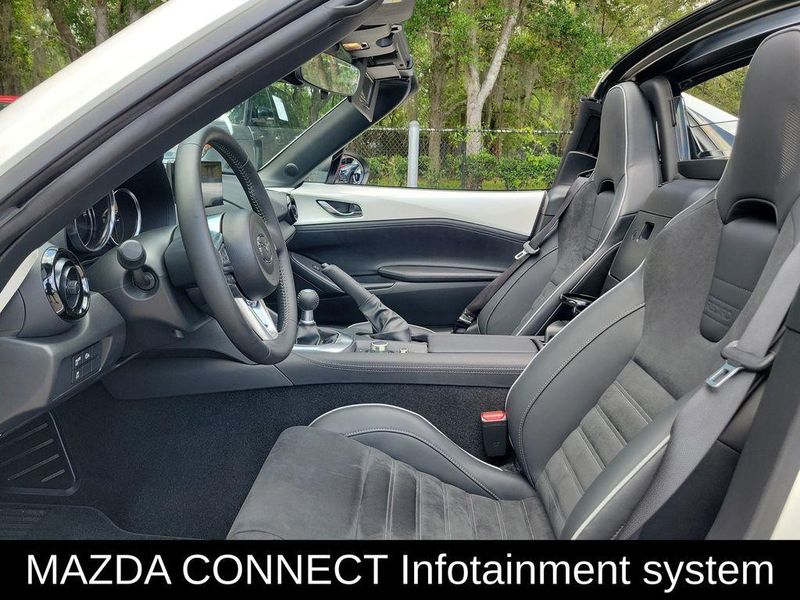 2025 Mazda MX-5 — a typically priced live listing