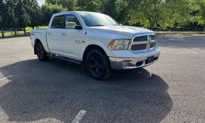 2018 Ram 1500 SLT