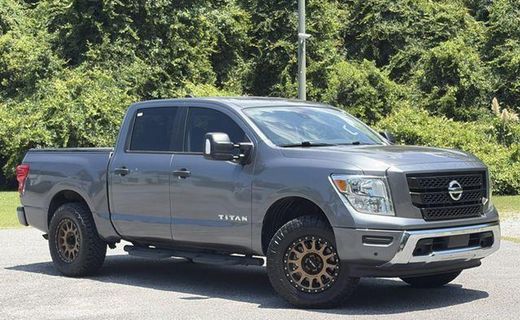 2023 Nissan Titan