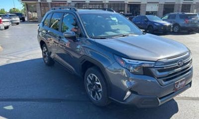 2025 Subaru Forester Premium