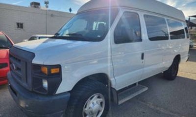 2014 Ford E-Series Chassis E 350 SD