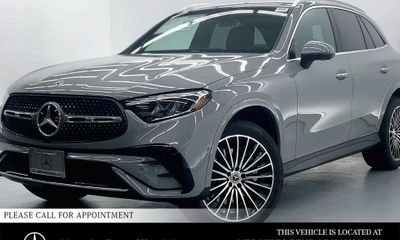 2026 Mercedes-Benz GLC-Class GLC300