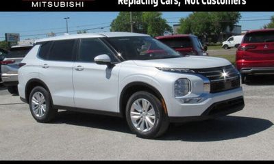 2026 Mitsubishi Outlander ES