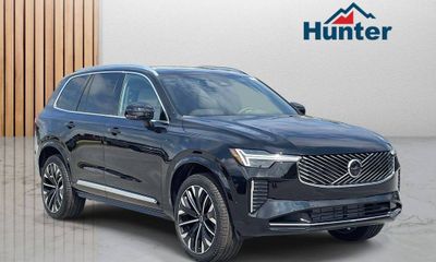 2026 Volvo XC90 Plus Bright