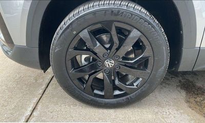 2022 Volkswagen Taos 4Motion SE