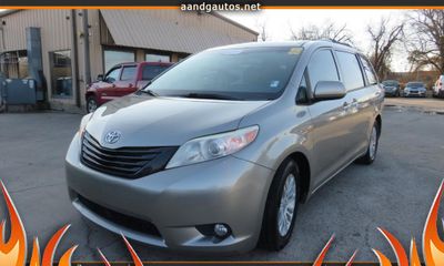 2015 Toyota Sienna XLE