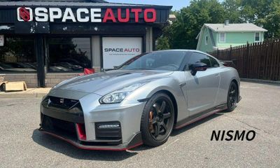 2018 Nissan GT-R Premium