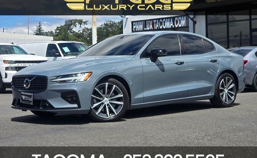 2022 Volvo S60