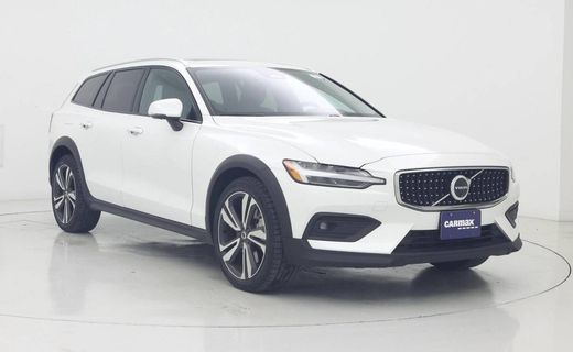 2025 Volvo V60CC Plus
