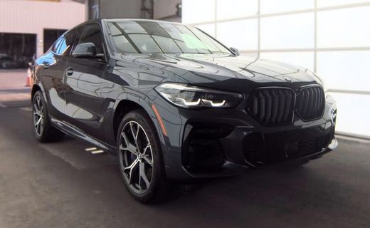 2022 BMW X6 M50i