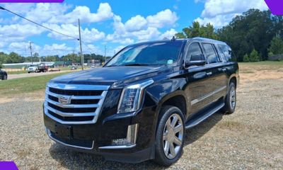 2017 Cadillac Escalade ESV Luxury
