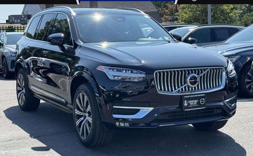 2023 Volvo XC90 Plus Bright