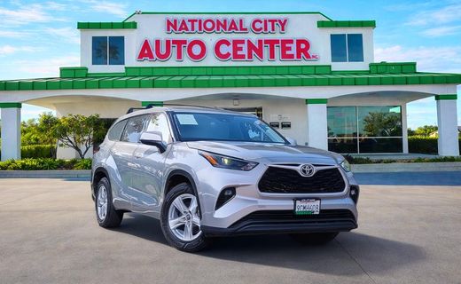2022 Toyota Highlander LE