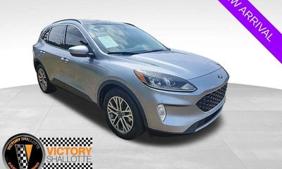 2022 Ford Escape SEL