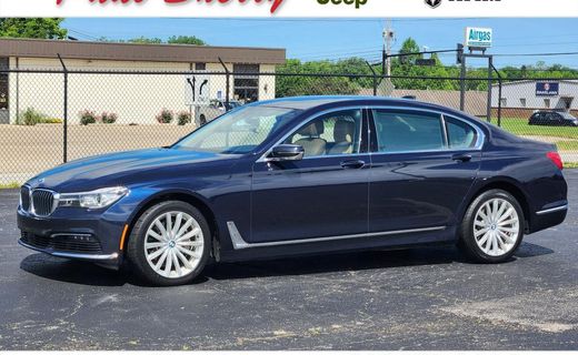 2017 BMW 740I