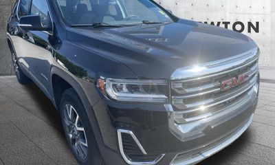 2023 GMC Acadia SLE