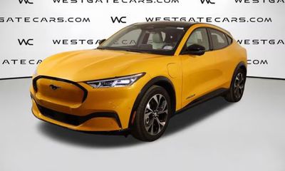 2022 Ford Mustang Mach-E Premium
