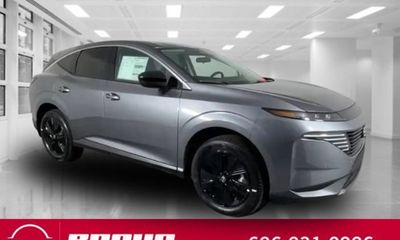 2025 Nissan Murano SV