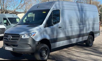 2025 Mercedes-Benz Sprinter 907 VS30