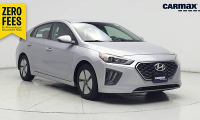 2021 Hyundai Ioniq SE