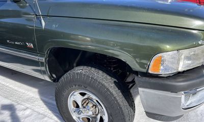 1996 Dodge RAM Laramie SLT
