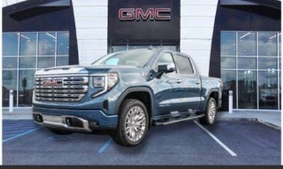 2026 GMC Sierra SLT