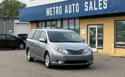 2015 Toyota Sienna LE