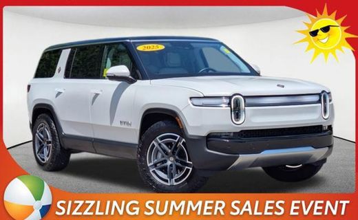 2025 Rivian R1S Adventure