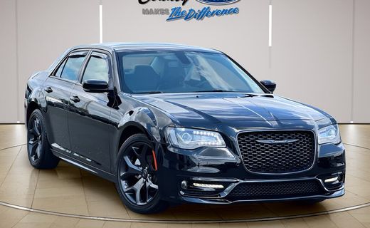 2023 Chrysler 300 Touring L