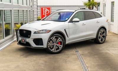 2019 Jaguar F-Pace SVR