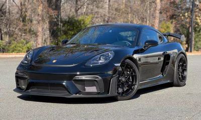 2025 Porsche 718 Cayman GT4 RS