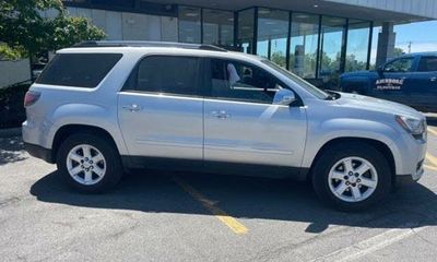 2015 GMC Acadia SLE 1