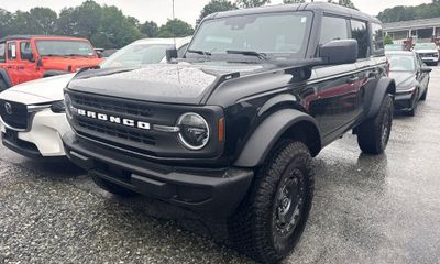 2025 Ford Bronco Base