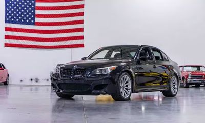 2006 BMW M5 Base