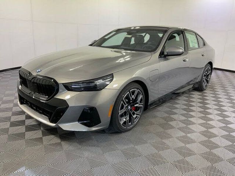 2026 Bmw 550E — a typically priced live listing