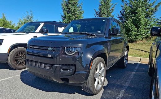 2023 Land Rover Defender 90 SE