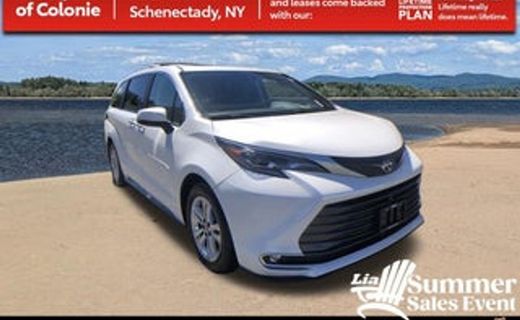 2022 Toyota Sienna Platinum