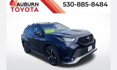 2022 Toyota Highlander XSE