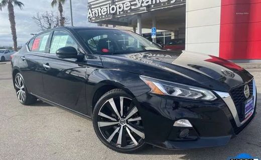 2022 Nissan Altima Platinum